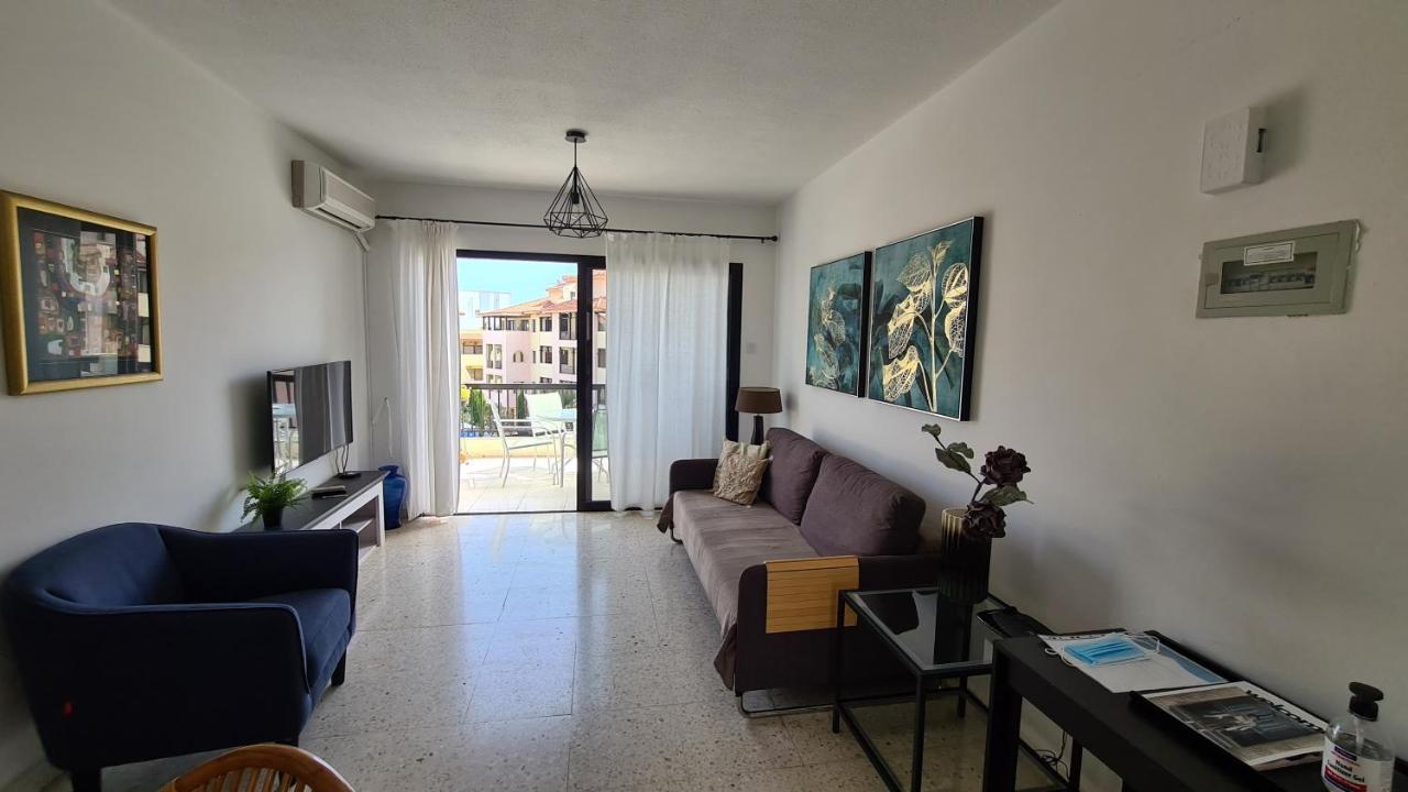 Kings Avenue - Natalia'S Apt Paphos Eksteriør billede