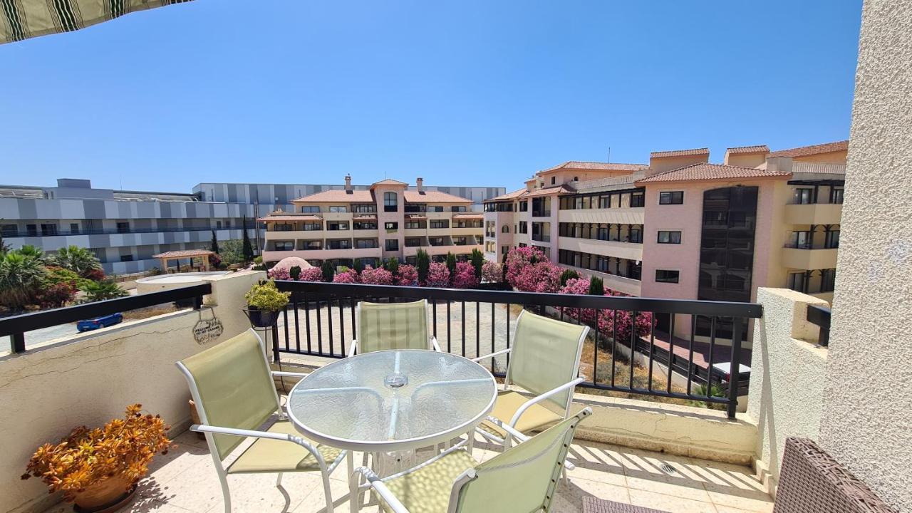 Kings Avenue - Natalia'S Apt Paphos Eksteriør billede