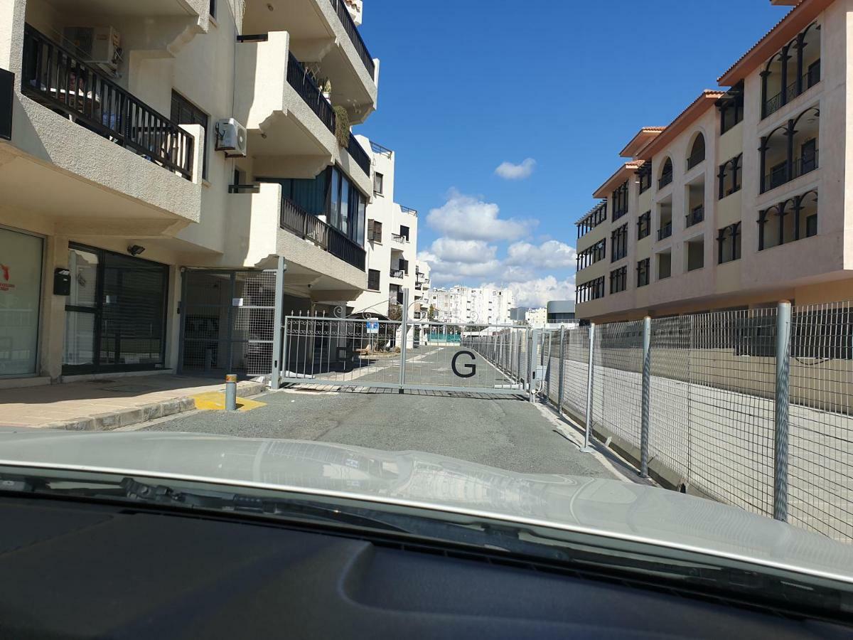 Kings Avenue - Natalia'S Apt Paphos Eksteriør billede
